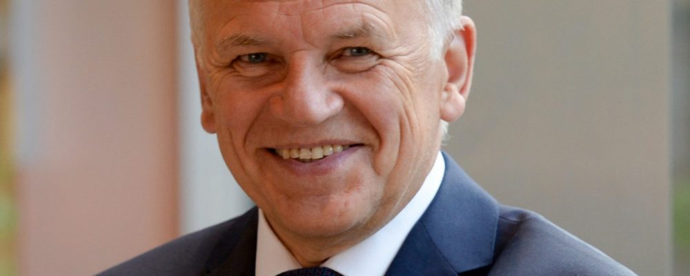 Former Health Commissioner Andriukaitis appointed HIV Outcomes Ambassador; calls for Europe to limit the war’s impact on HIV, viral hepatitis and TB